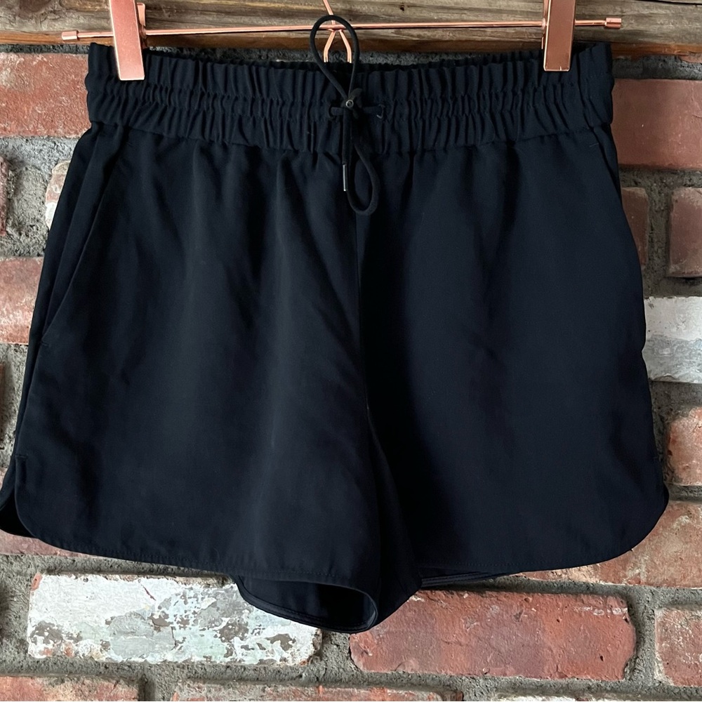 Everlane Black Pull On Drawstring Shorts Size Small